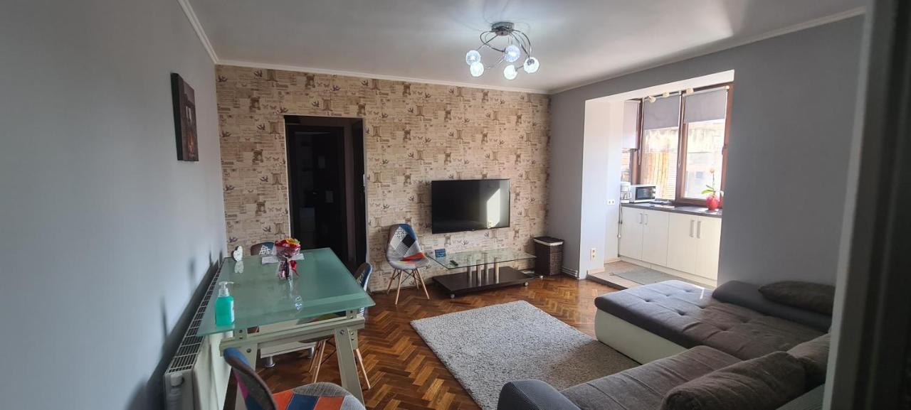 Comfort Home Apartment 1 Petroşani Exteriér fotografie